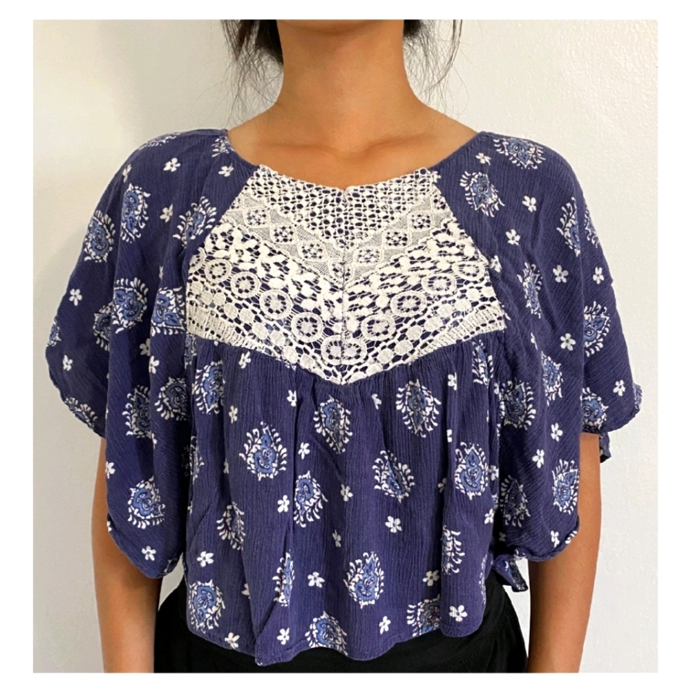 Xhilaration Floral Print Top